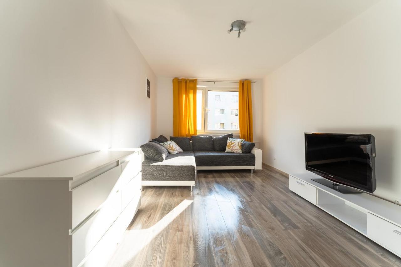 Tanie Spanie Skowronek - Pet Friendly - Przytulny 4 Osobowy - Space Apart イェレニャ・グーラ エクステリア 写真